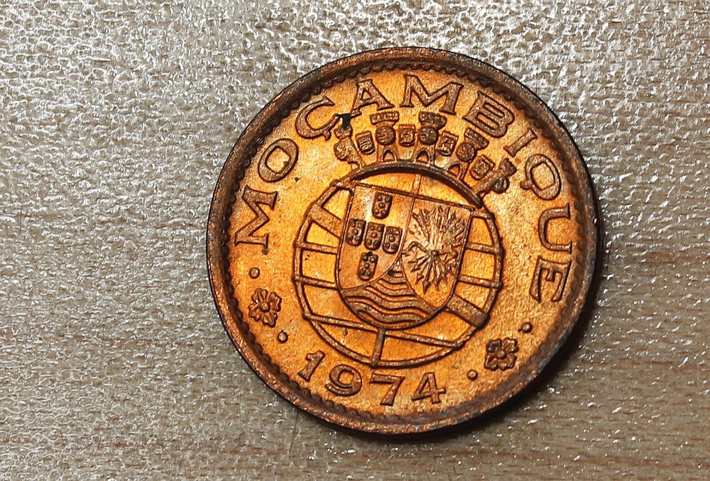 1974 Mozambique 20 Centavos