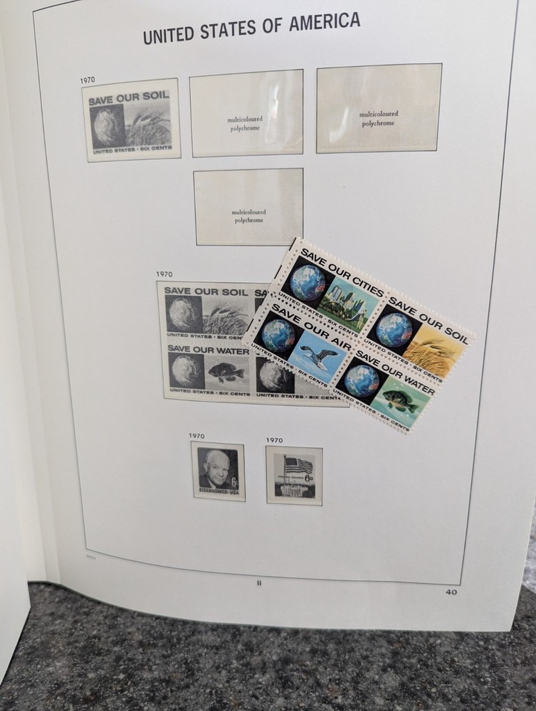 US - DAVO LUXE - GENTLY USED - US - VOLUME I + II + III HINGELESS STAMP ALBUMS