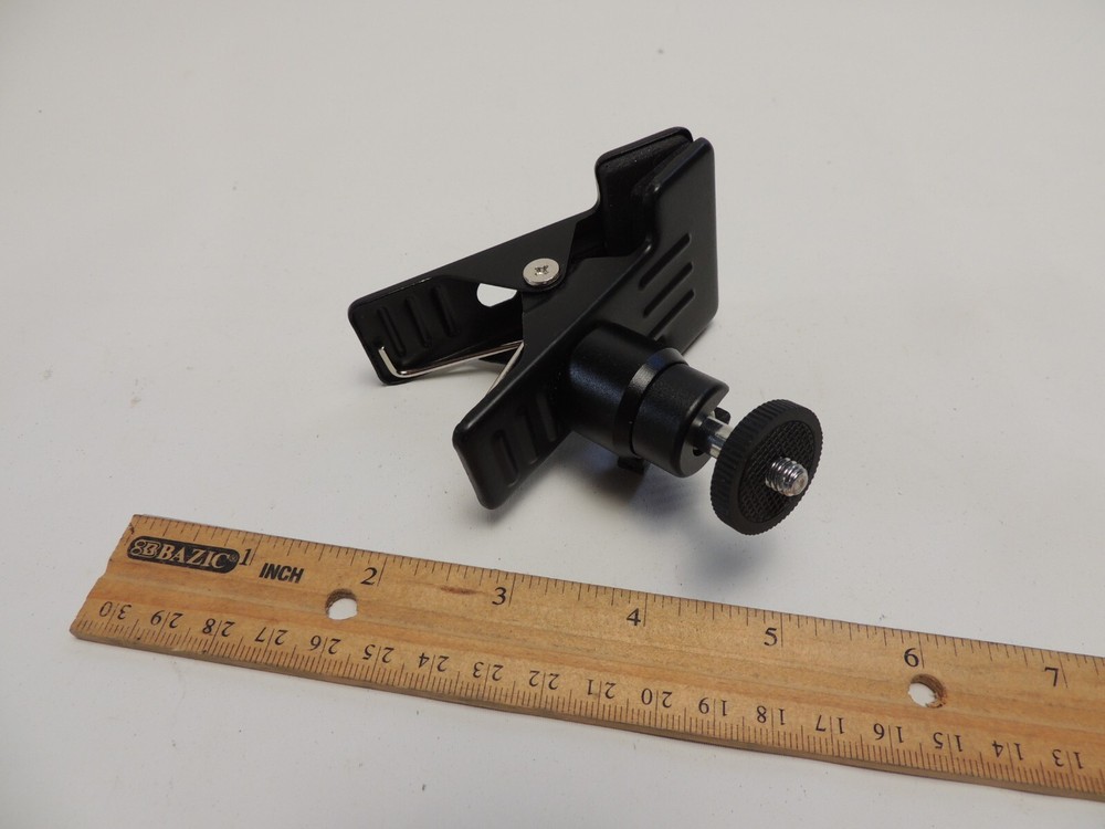 Clip  Clamp w/1/4"Ball Head Bracket for Camera/Flash/Light stand