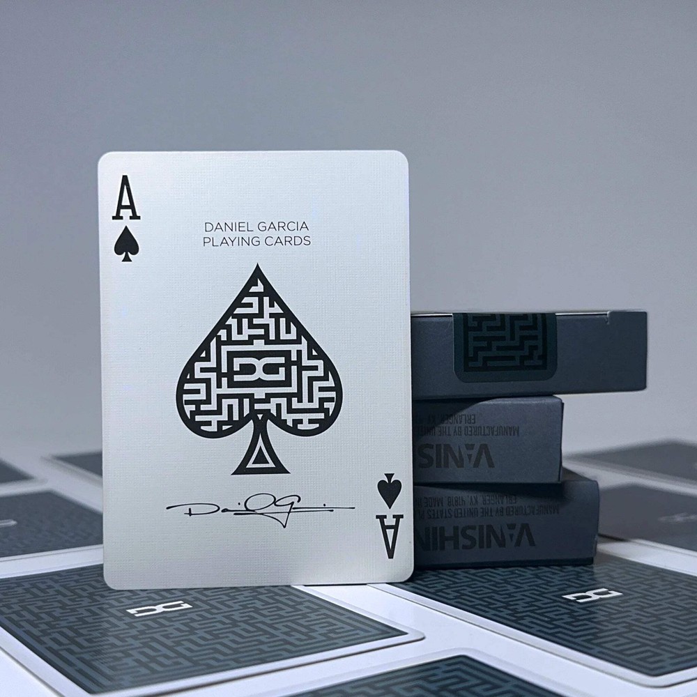 DG Maze Marked Deck by Daniel Garcia