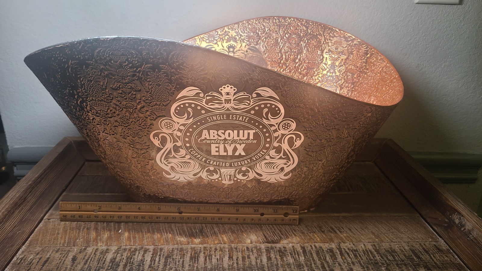 ABSOLUT ELYX Demask Copper Plastic LED White Illuminated Display Ice Bucket