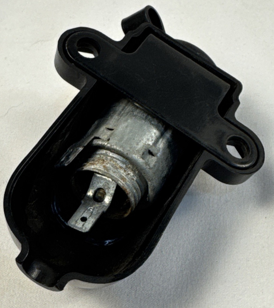 HARLEY DAVIDSON GENUINE 12V CIGARETTE LIGHTER POWER OUTLET SOCKET ASSEMBLY