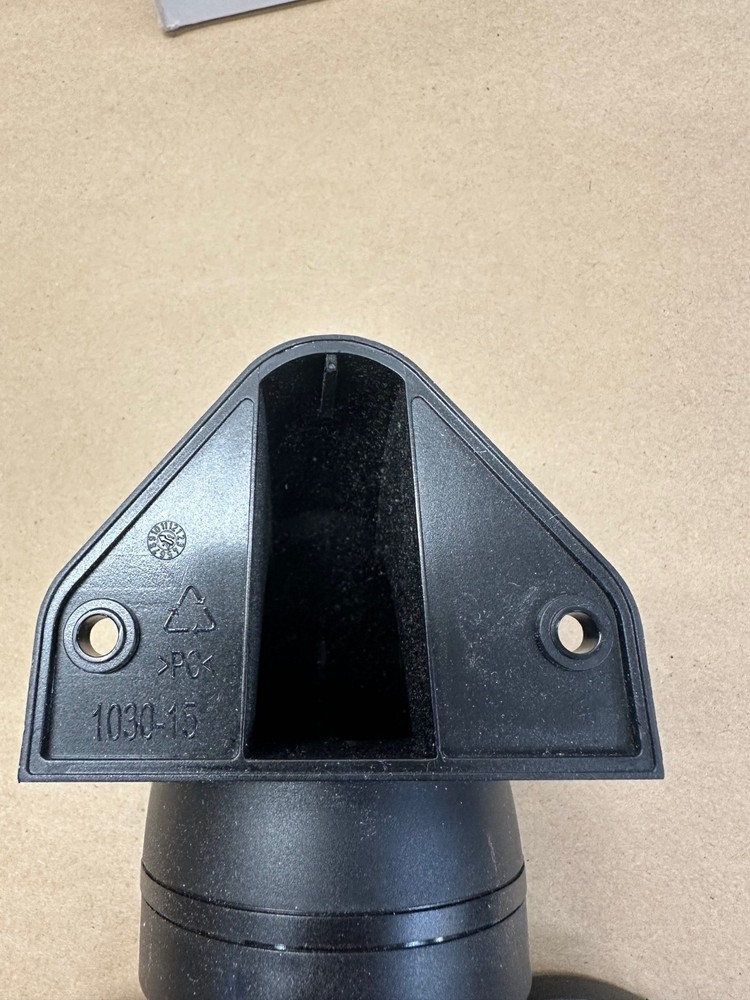 Eaton SL7-CB-FW Single Sided Vertical Mount Base