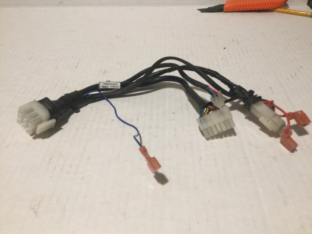Interface Controller Harness for Go-Go Elite Traveller SC40, PART# DWR9983H039
