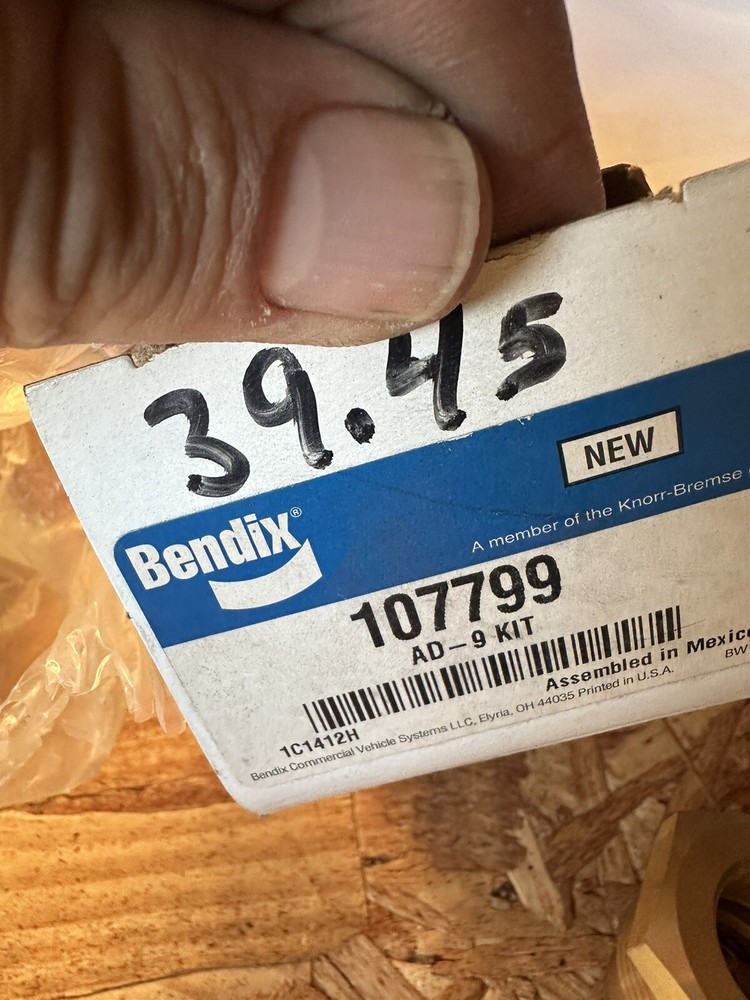 Bendix 107799 AD-9 Kit 3/4”port NO O Ring