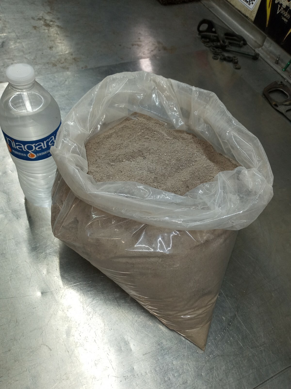 8 lbs. Pure Hard Wood Ash sifted (NO TRASH)