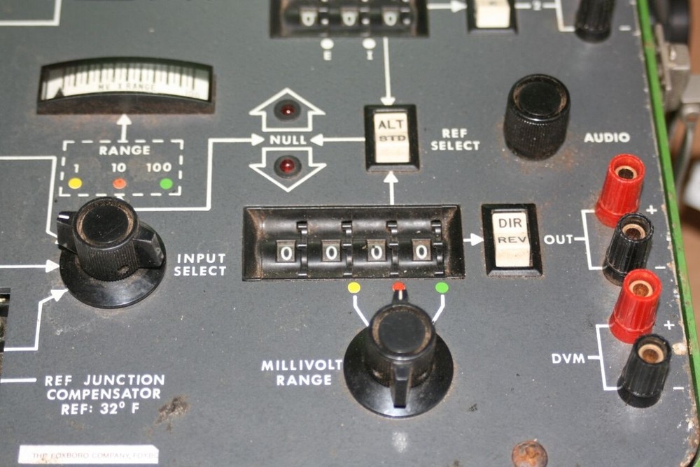 Invensys Foxboro 2AT-CAL Spec 200 System Calibrator