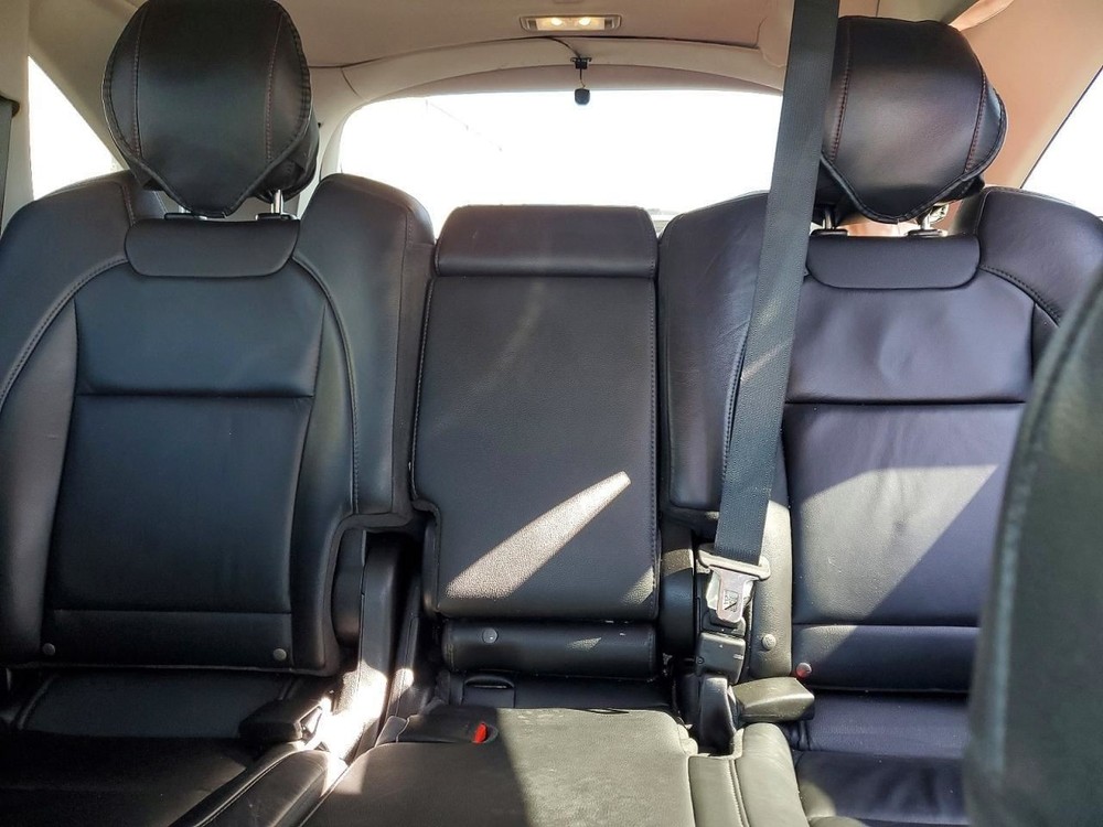 MDX 2020 Glove Box 5000588