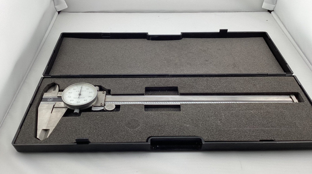 Aerospace Dial Caliper .001   -   8" w/ Case