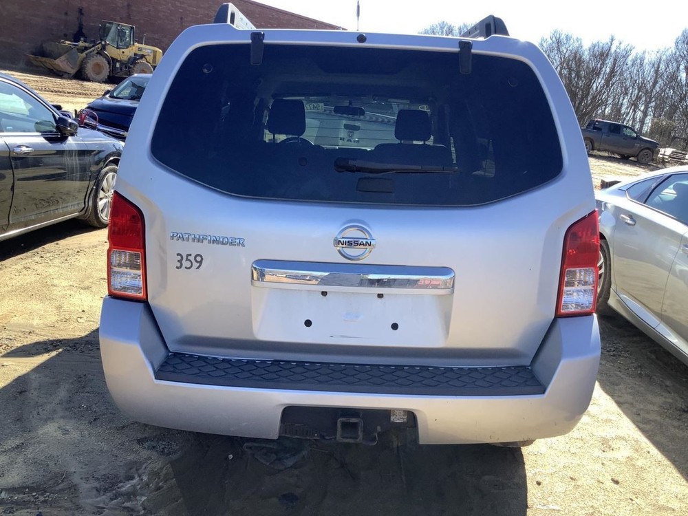 PATHFINDR 2011 Glove Box 4969865