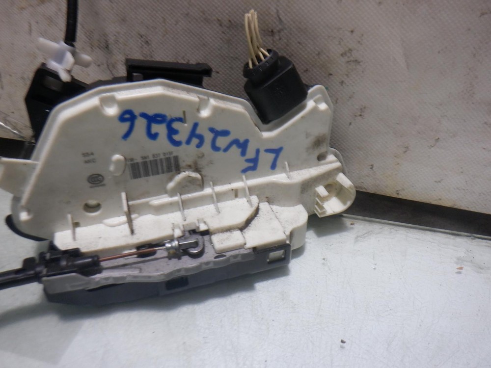 16 VOLKSWAGEN CC LEFT FRONT DOOR LOCK ASSEMBLY