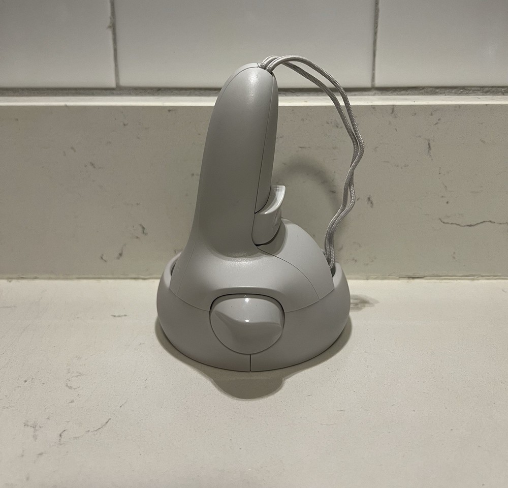 Original Meta Oculus Quest 2 VR - Left Touch Controller Only - Genuine