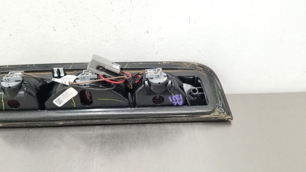 15 CHEVY SILVERADO 1500 HIGH MOUNTED STOP LIGHT
