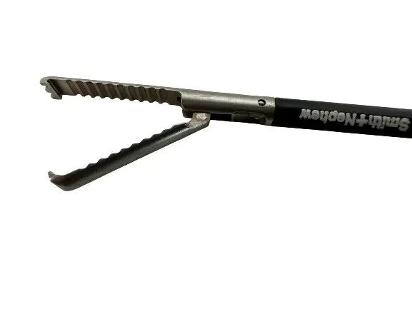 Smith & Nephew Laparoscopic Grasper Forceps, 20"