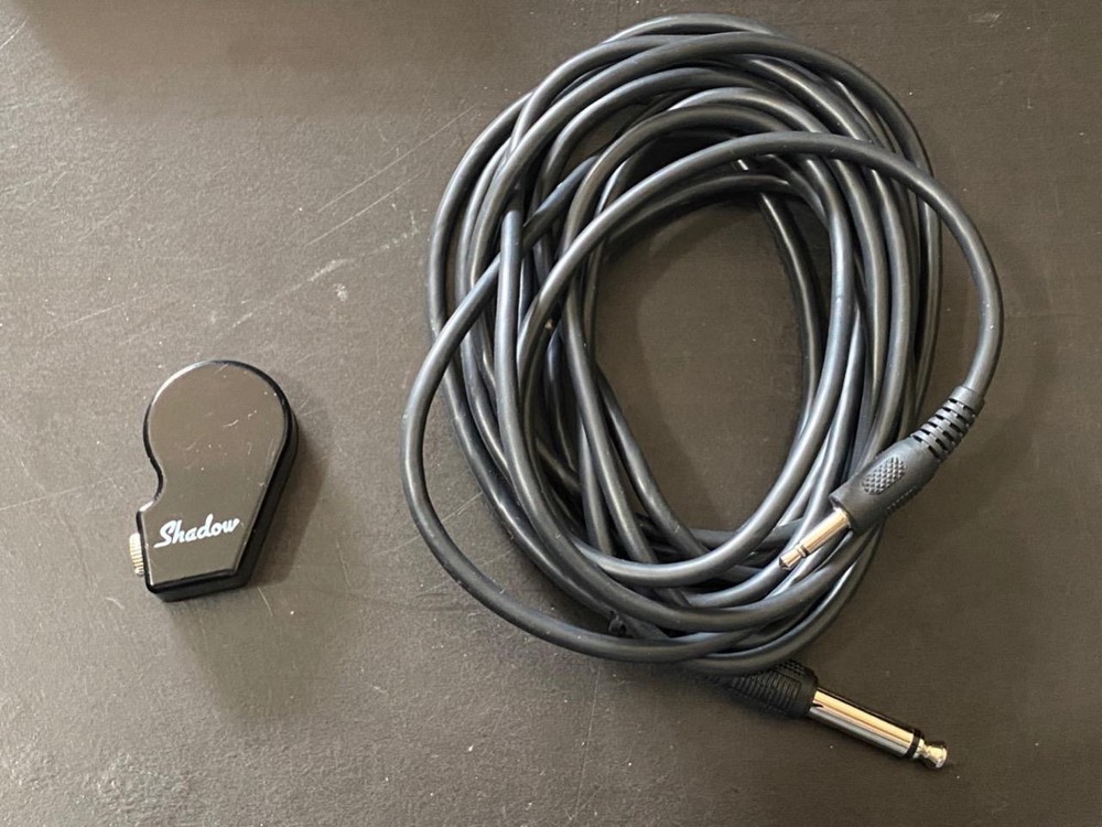 SHADOW SH2001 QUICK MOUNT TRANSDUCER FOR ALL ACOUSTIC INSTRUMENTS-USED.