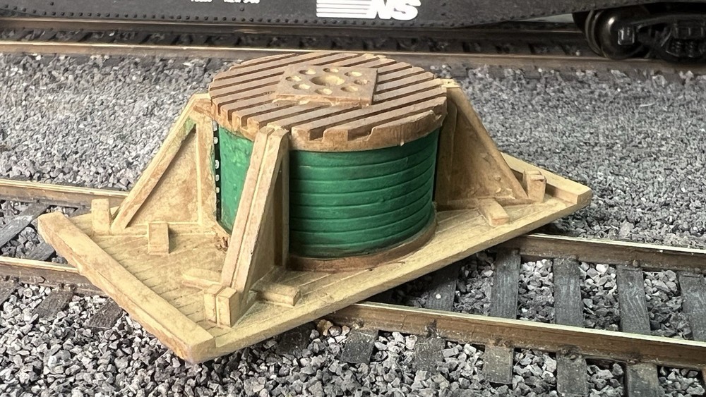 N Scale Cable Drum On Pallet - Car Load (3)