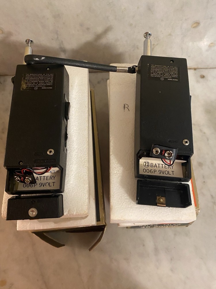 2 Vtg Peerless All Solid State Transceiver Model TR-666 Walkie Talkies Tested