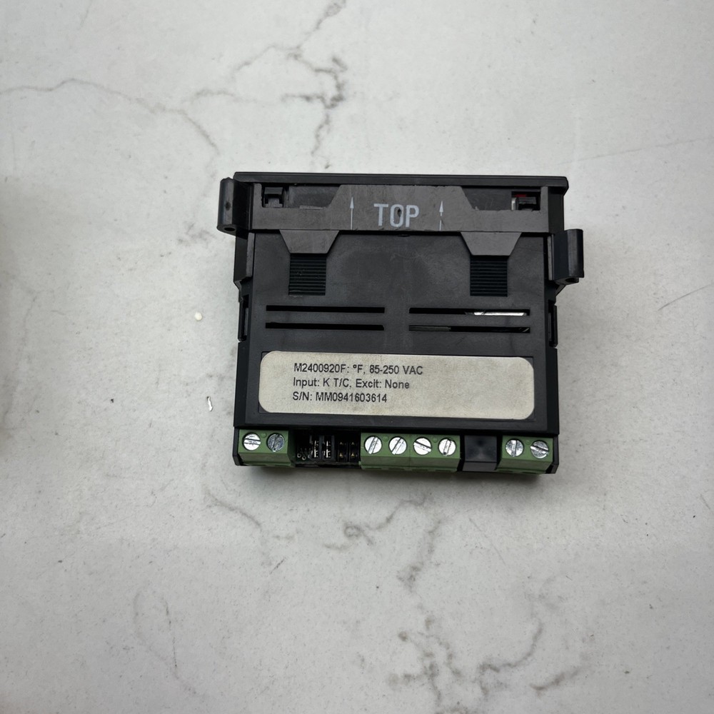 M240-0-92-0-F Simpson Electric Digtal Temperature Panel Meter
