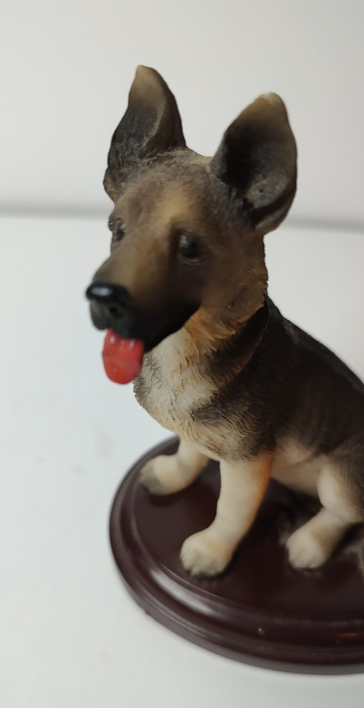 K's Creation Resin German Shepherd Figurine 4.75"
