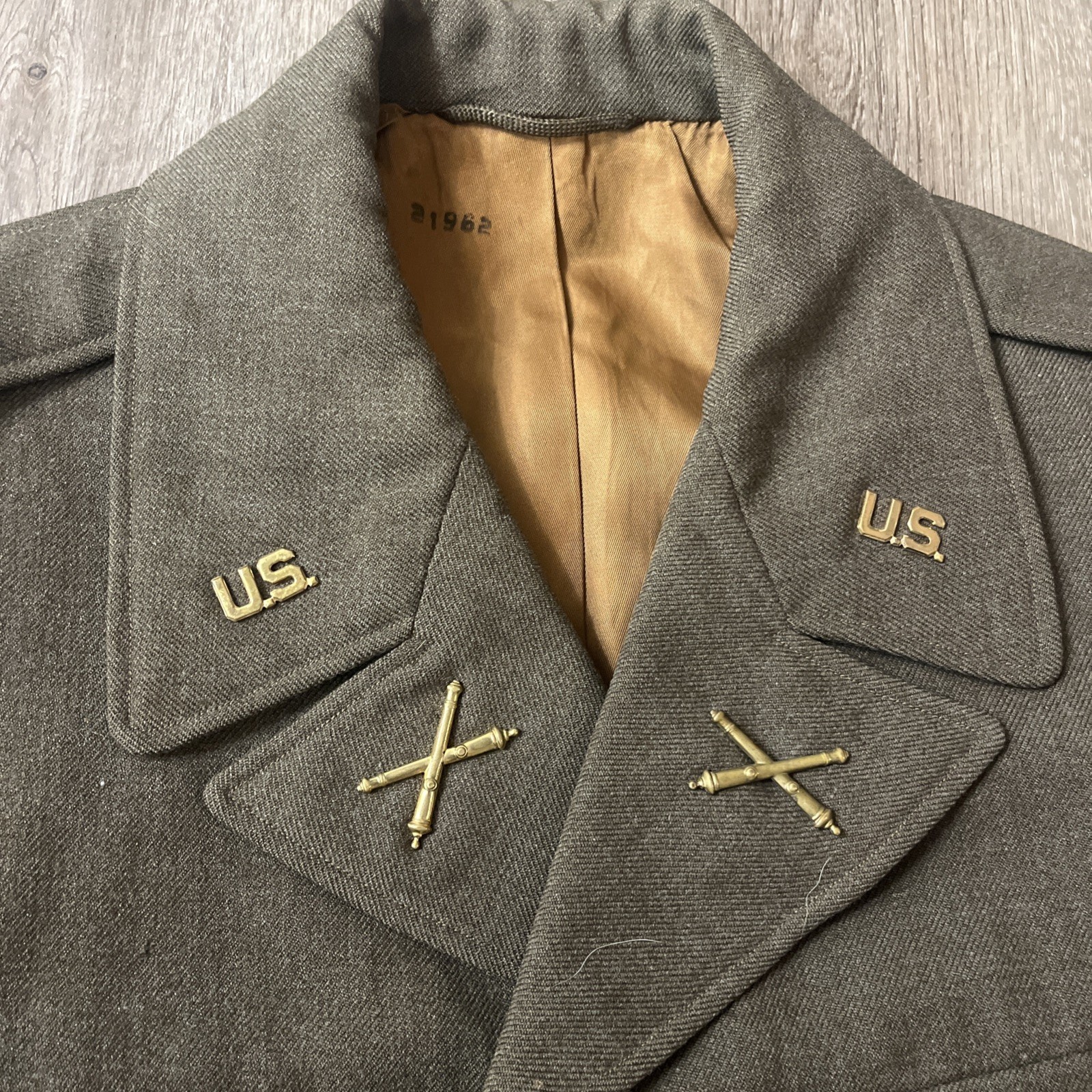 WWII Officer Ike Jacket 3rd Army Artillery Captain Sterling belt hat