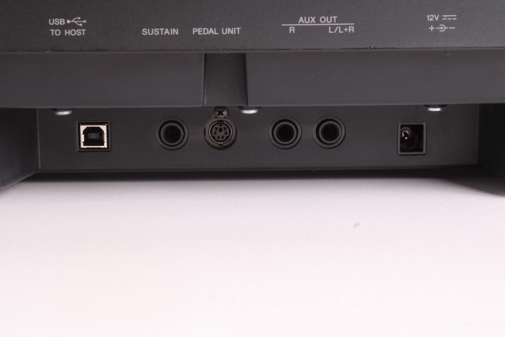 Yamaha P-105B P Series 88-Key Digital Piano - Input Damage