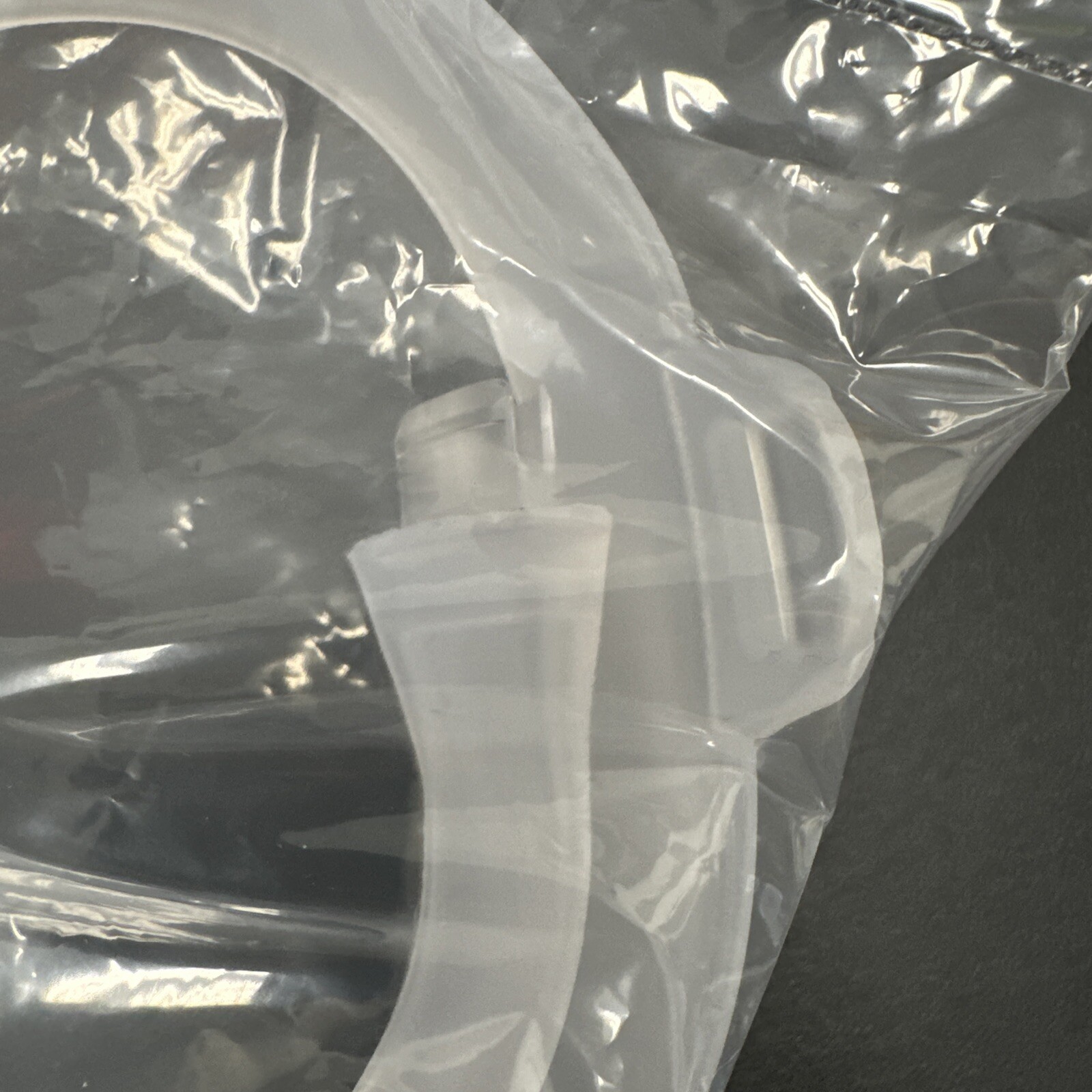 Respironics DreamWear Medium Frame. Model 1116746. New