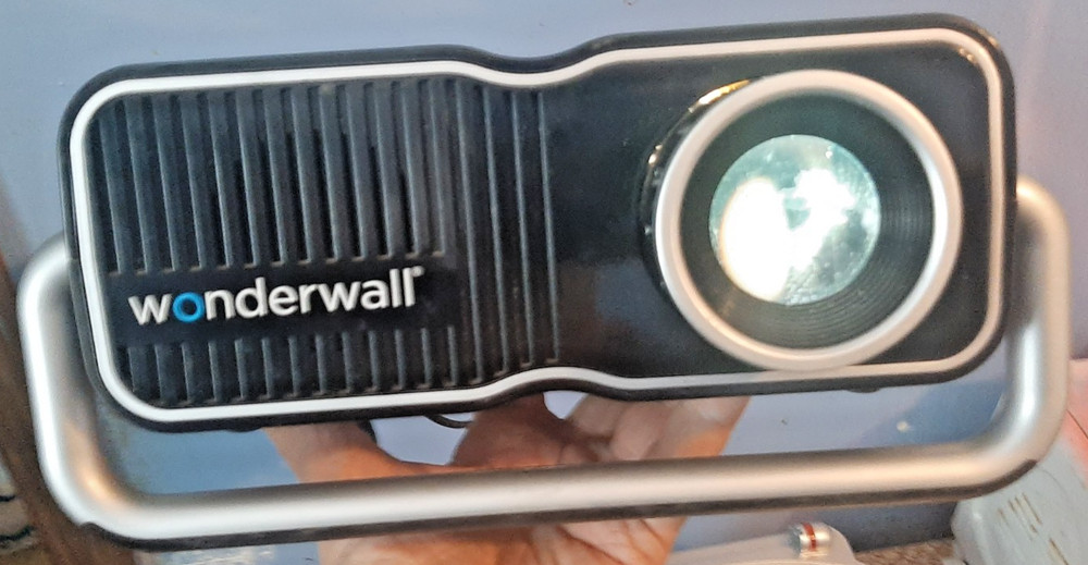 Wonderwall Home Theater Projector