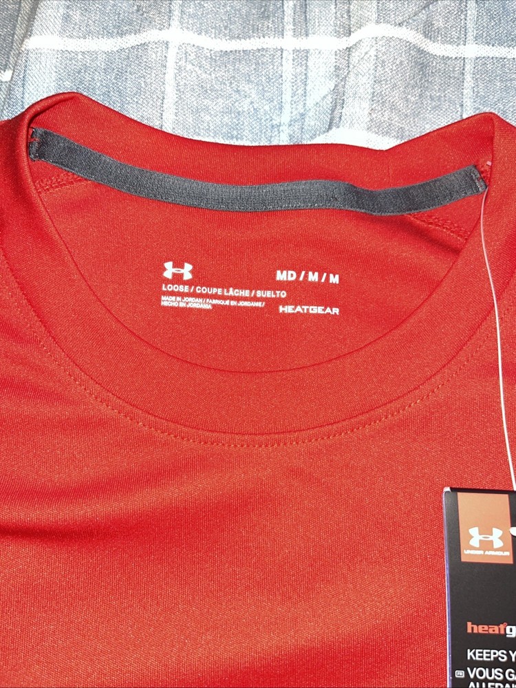 Under Armour Headgear Compression Size Medium Red NWT