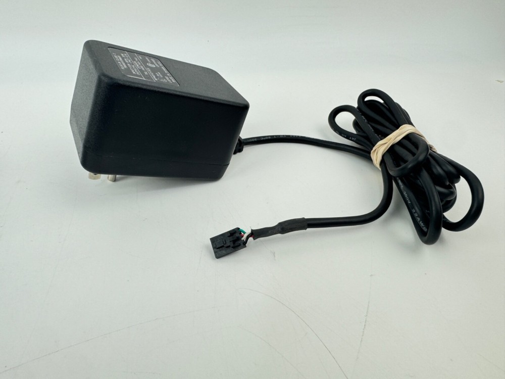 FSR CDA-2 Computer Video Distribution Amplifier w/ Power Supply