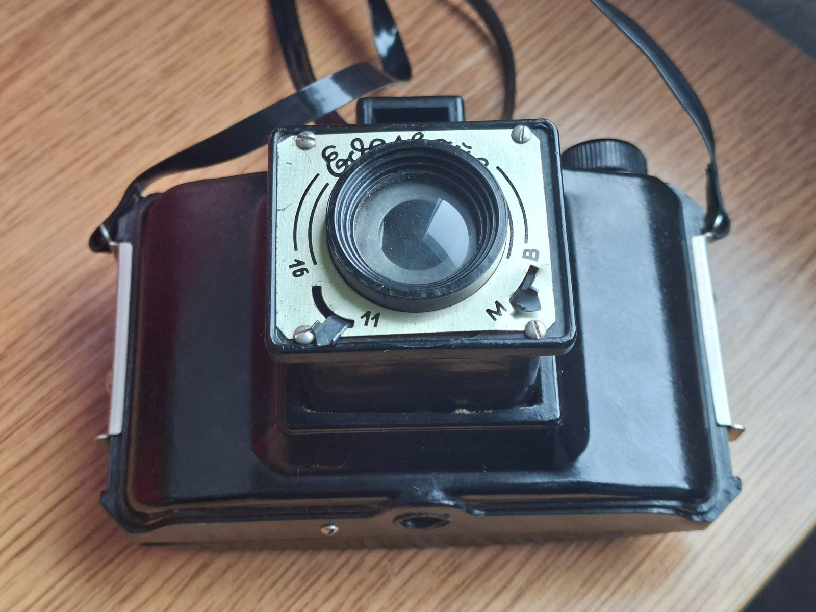 Edelweiss /Еделвайс/camera 1958 the first Bulgarian camera. Made of Bakelite.