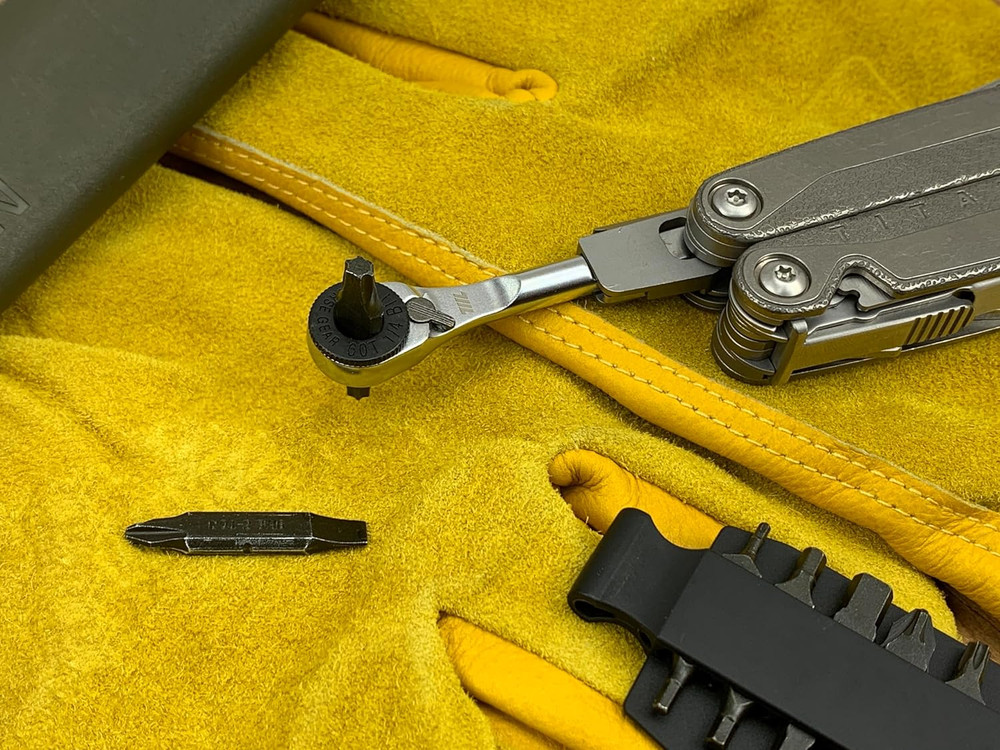 Flat End EDC Ratchet Wrench - Screwdriver Accessory Compatible with Multitools'