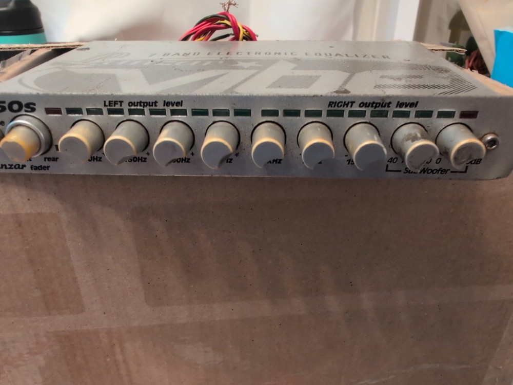Lanzar E750s Graphic Equalizer