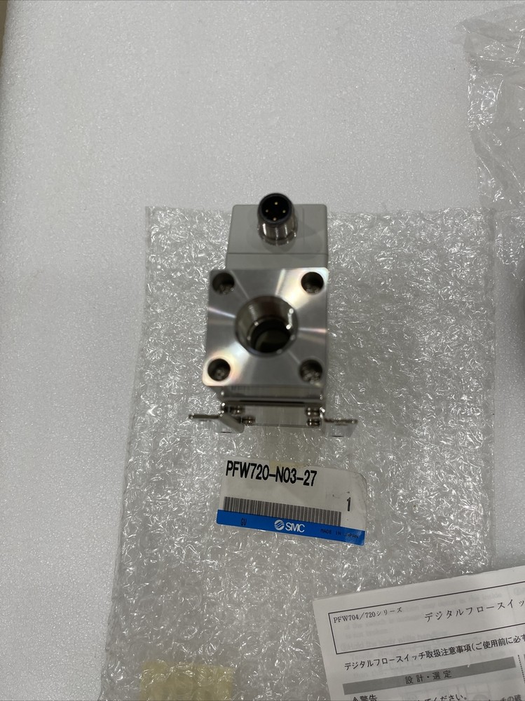 New, SMC PFW720-N03-27 Digital Flow Switch