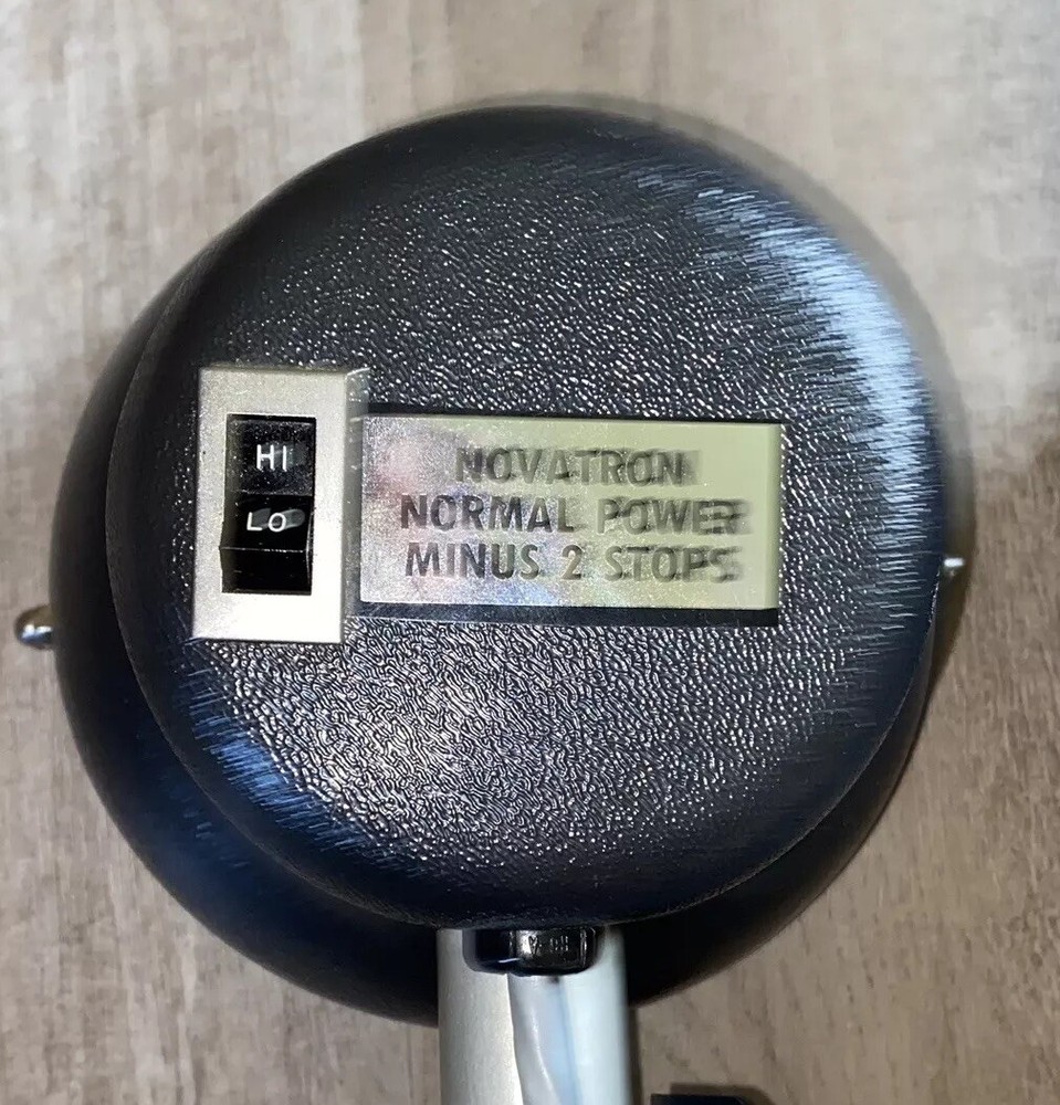 Novatron 440 HDX Model 1040 Two Head Studio Flash Lighting Kit-TESTED GOOD