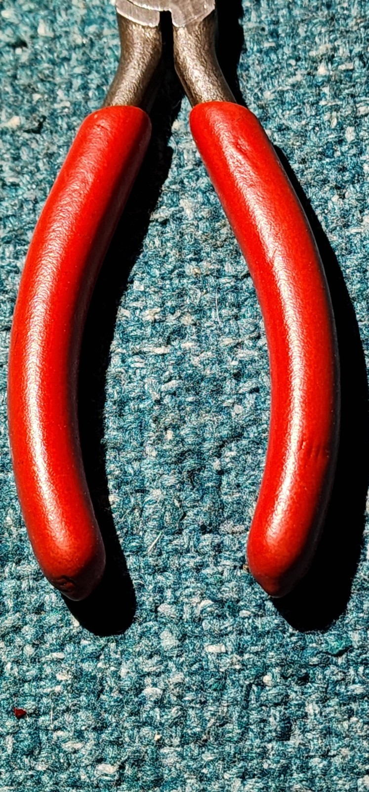 Snap-on USA 196BCP Soft Grip Needle Nose Pliers 7" OAL! Preowned. Grind Mark.