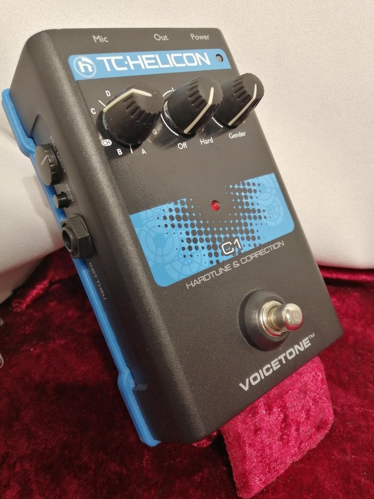 TC-HELICON VoiceTone C1 Vocal Effects Processor