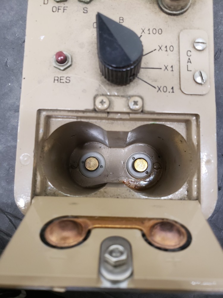 LUDLUM Model 3 Survey Meter * READ *