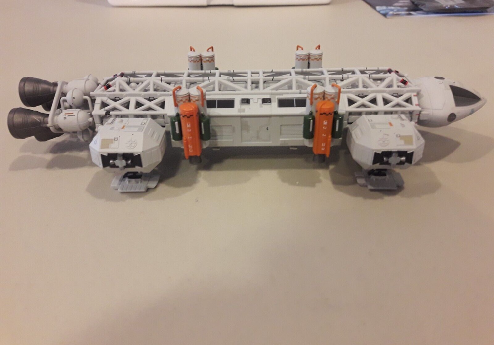Eaglemoss Hero Collector Space 1999 Eagle Transporter With Side Boosters