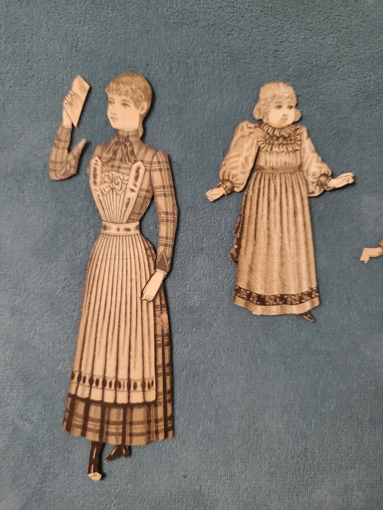 Victorian Paper Dolls Newspaper Cut Out