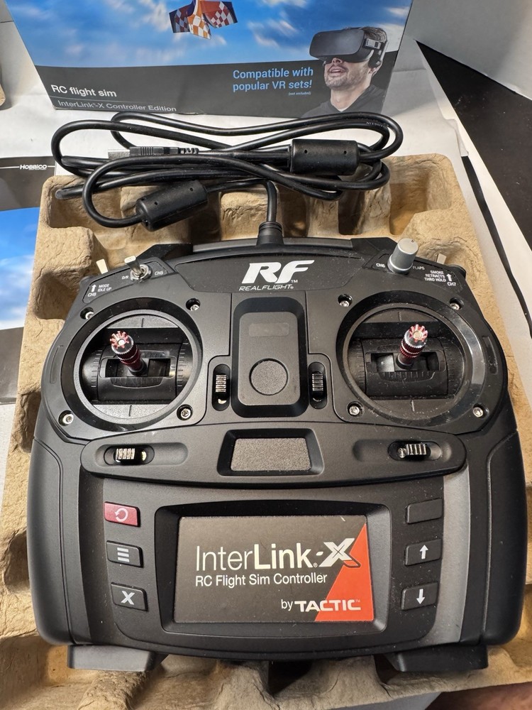 RealFlight RF-8 Flight Simulator with InterLink-X Controller and Software