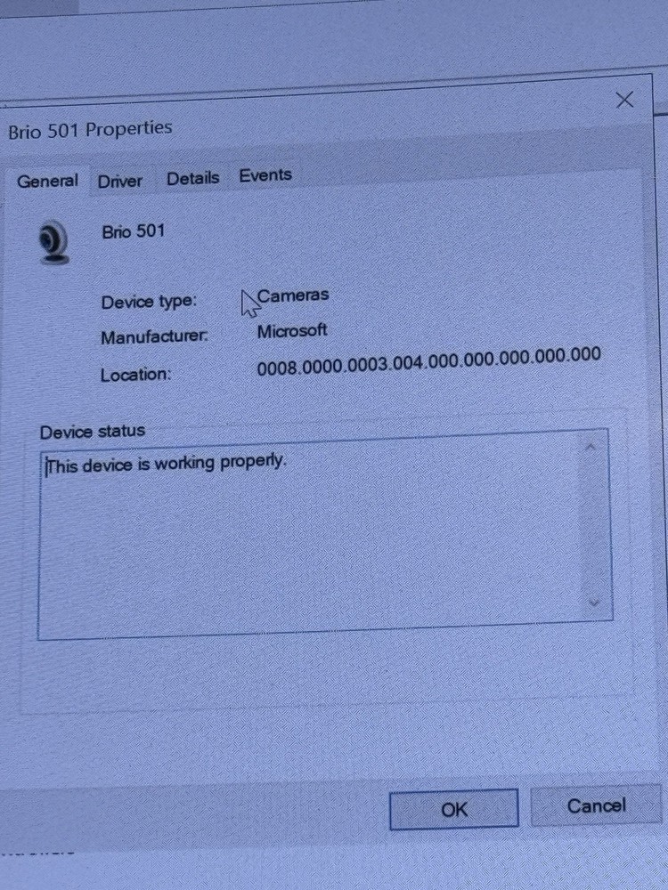 Logitech Brio 501 Full HD Webcam with Auto Light *Missing Side Cover & Stand*