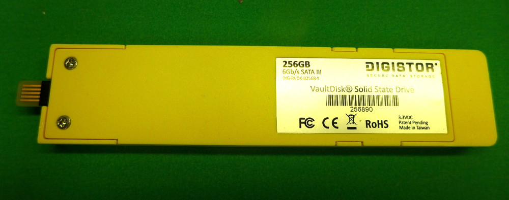 NEW Digistor 256GB SSD w/Locking Mount Bracket & Cable Kit YXDV5