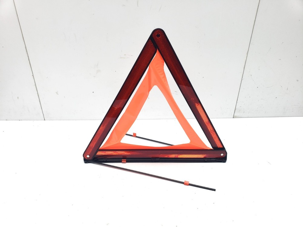 AUDI A5 8T 2013 EMERGENCY WARNING HAZARD TRIANGLE 8K0860251