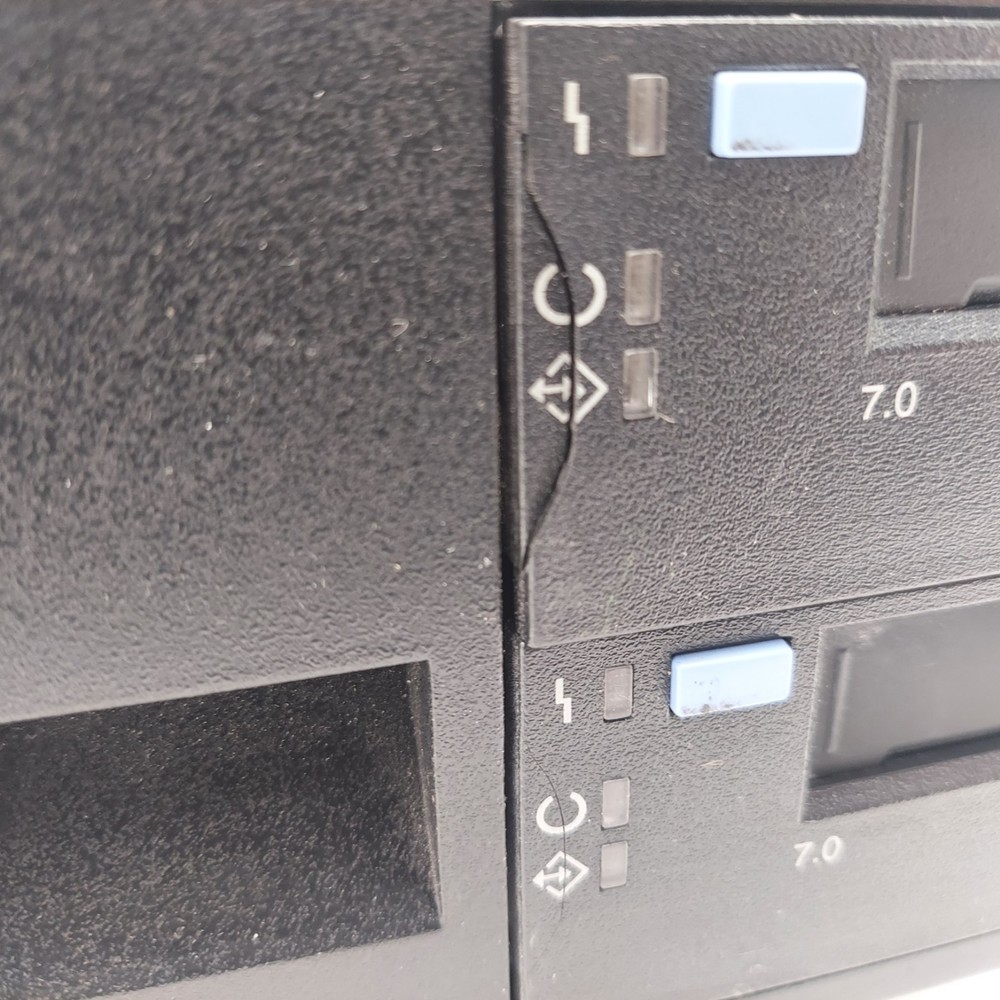 IBM 7208-234 TAPE DRIVE