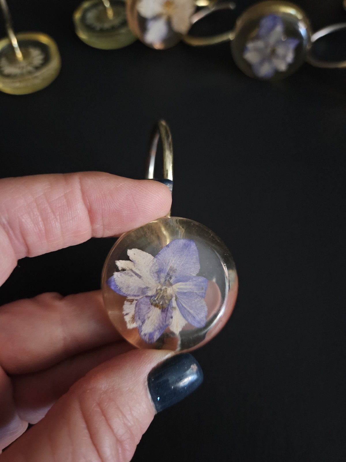 Lucite & Dried Flower Shower Curtain Hooks Vintage Set Of 12