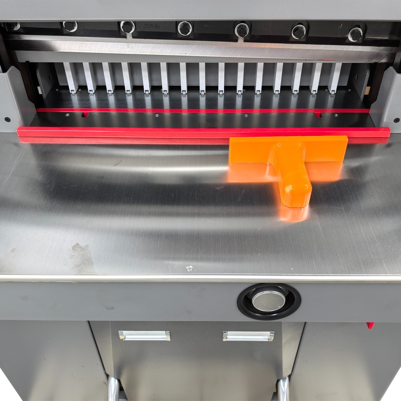 220V 26.38 in Programmable Electric Hydraulic Paper Cutter 3.94 in Thickness