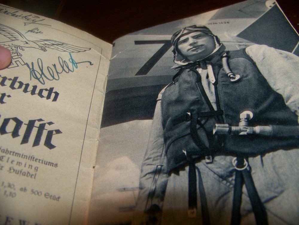 Original WW2 1940's German Luftwaffe Song Book Adler Liederheft