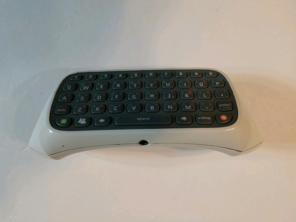 White Microsoft XBOX 360 Chatpad