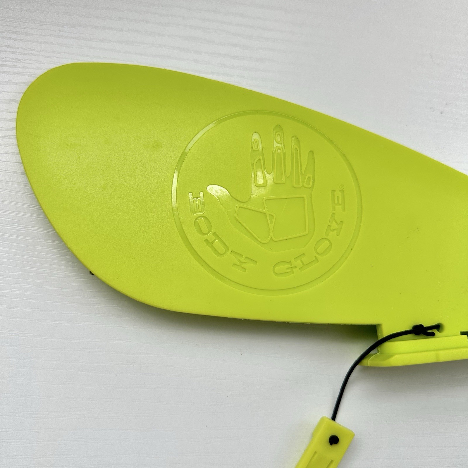 Body Glove Neon Yellow-Green Removable Center Fin for Inflatable SUP Paddleboard