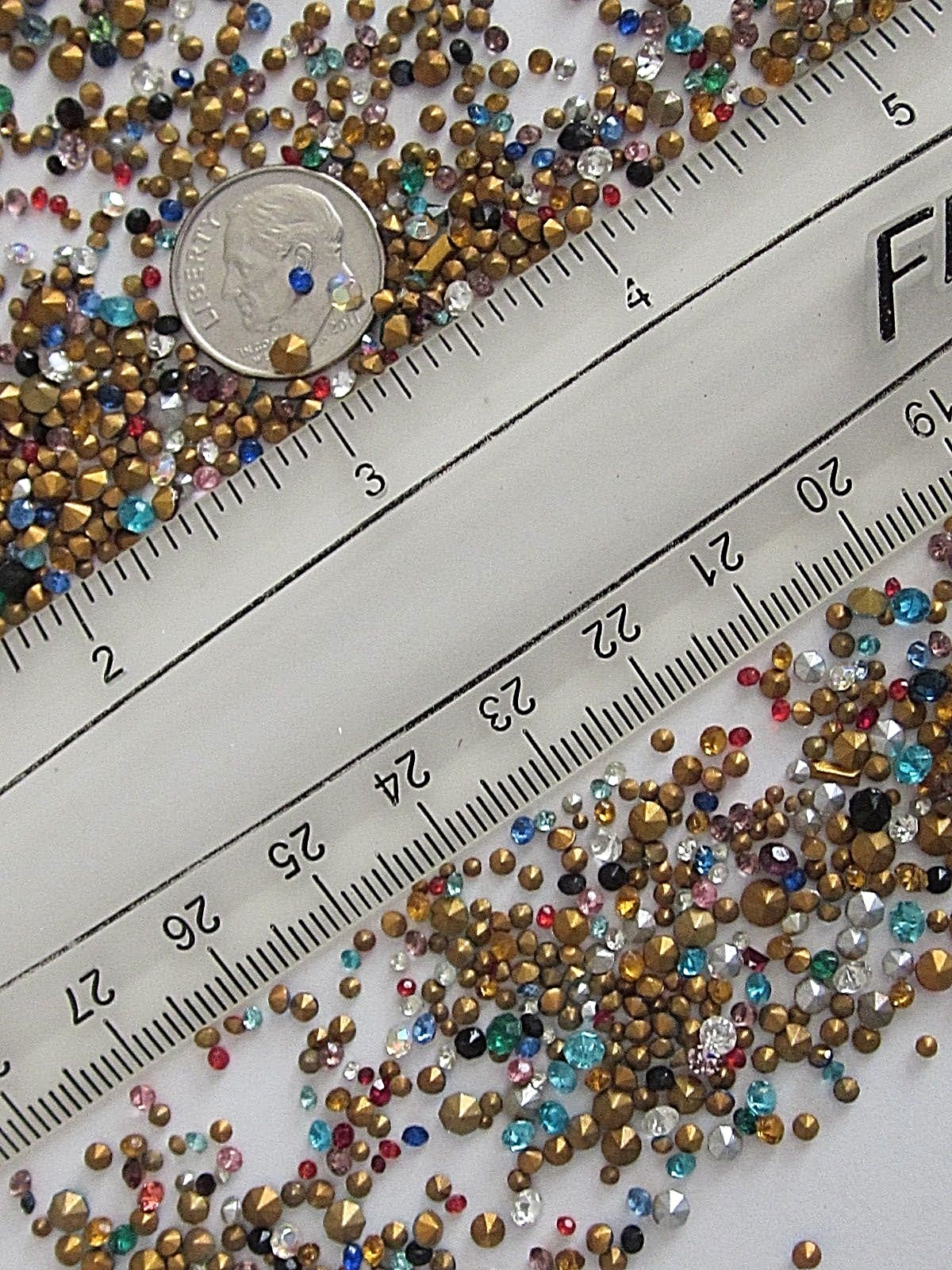 600 TINY SMALL VTG GLASS RHINESTONES COLORS MIX AB CLEAR CZECH PRECIOSA HUGE LOT